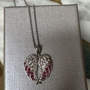 listing-status-banner